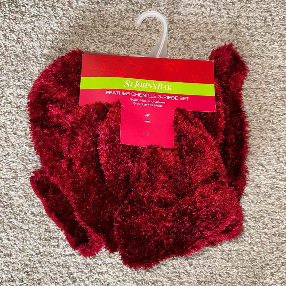 NEW St. John's Bay 3 Piece Set - Red Feather Chenille Fuzzy Scarf, Hat, Gloves